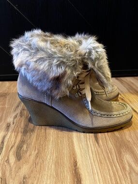Aldo Suede Wedge Bootie with Faux Fur Trim- Tan-Size 40